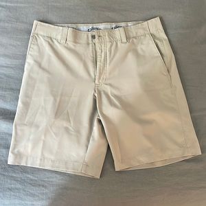 Callaway khaki golf shorts, size 34, 9” in-seam